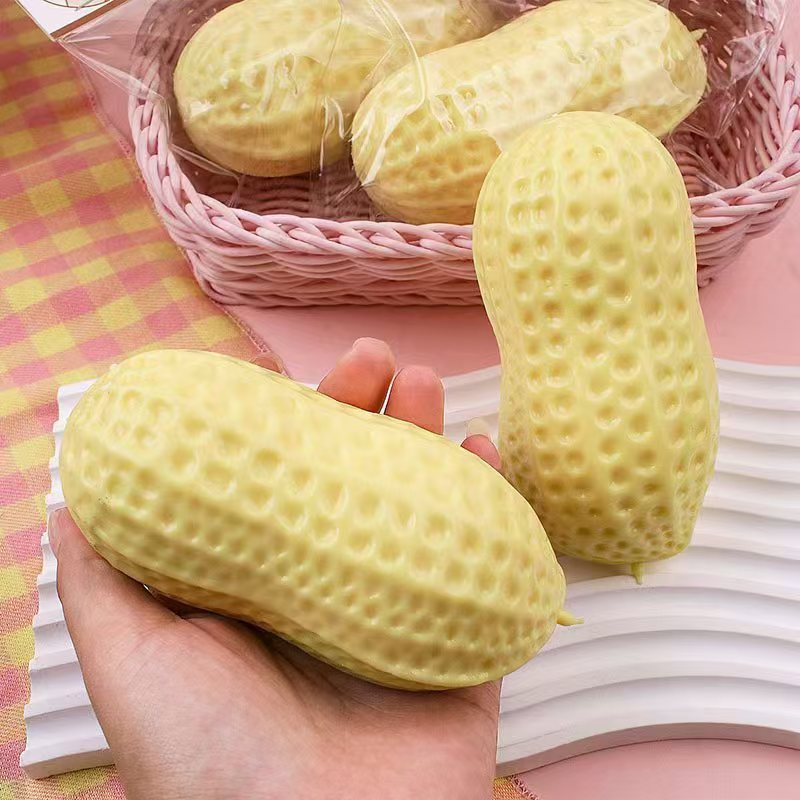 In Stock Peanut Stress Ball Cr - Vinyl Figure Blank บทวิจารณ์และราคา